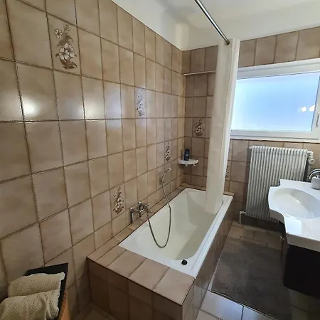 Holiday home Maison Calme Quartier *